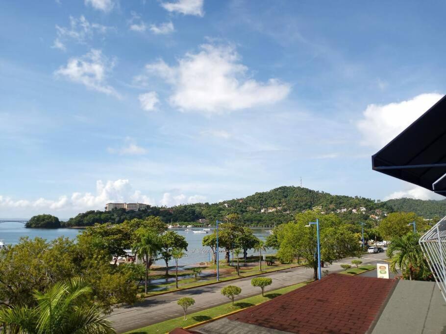 Indy'S Best Bay Frontview In Samana. Exterior photo