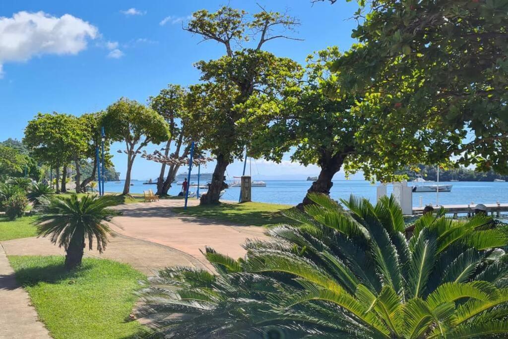 Indy'S Best Bay Frontview In Samana. Exterior photo