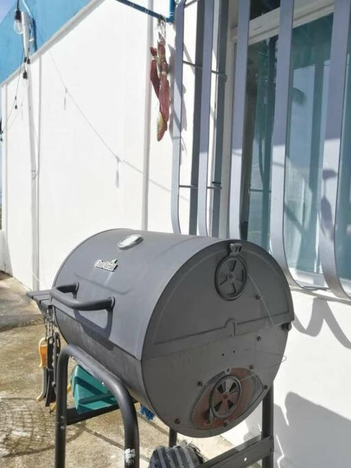 Indy'S Best Bay Frontview In Samana. Exterior photo